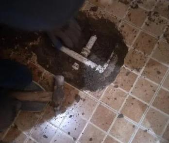 营口市卫生间漏水维修公司为您分享下卫生间渗水如何处理及注意事项